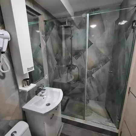 Adonis * نوفي ساد